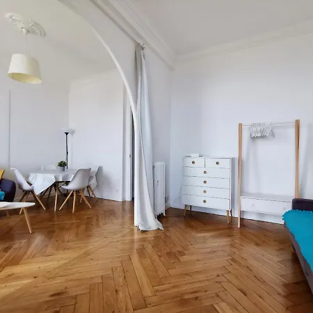 Le Palazzo 219 By Guys Nice