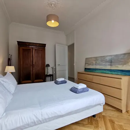 Le Palazzo 219 By Booking Guys * Nice